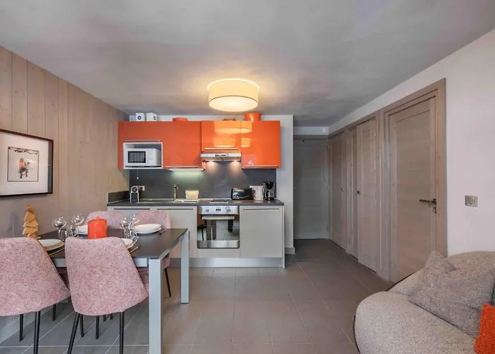 Spacieux Contemporain A Avec Parking Et Wifi - Fr-1-563-99 Appartement Courchevel