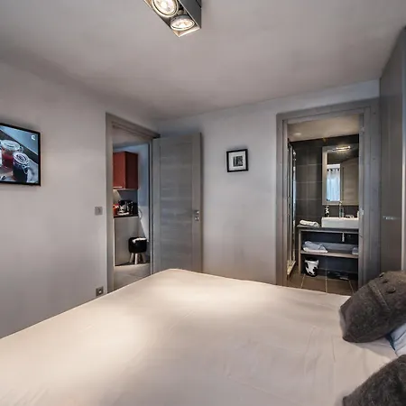 Spacieux Contemporain A Avec Parking Et Wifi - Fr-1-563-99 * Courchevel